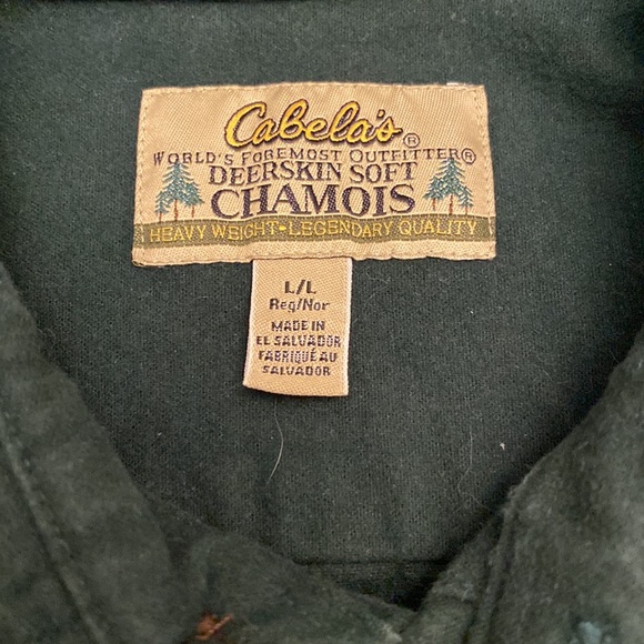 Cabelas mens chamois shirt. Size large. - Picture 3 of 7